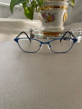 Vera Bradley Claudia Blue Camofloral CMF Eyeglasses Frames 49-15-135 Excellent